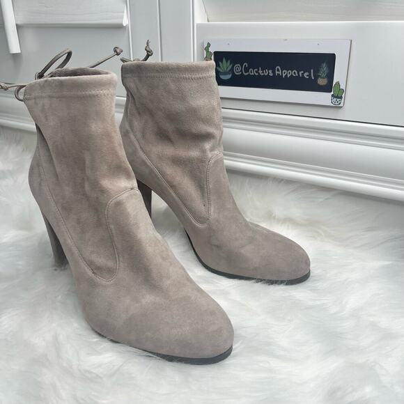 Women’s Stuart Weitzman Mitten Booties Size 10 - Picture 1 of 9